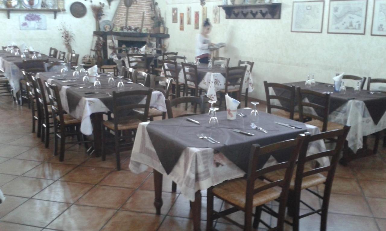 Oasi Del Lago Regalbuto Εξωτερικό φωτογραφία